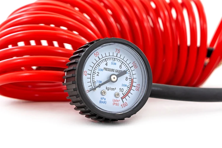 12v-air-compressor-rs200a-gauge.webp