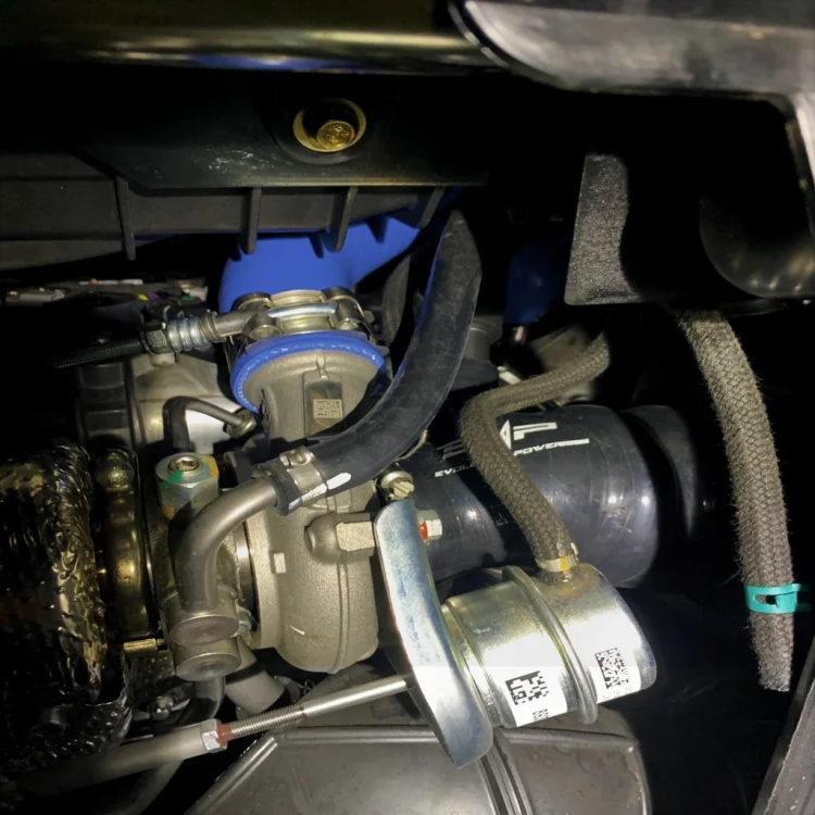 2021-SxS-Can-Am-Maverick-X3-Turbo-R-v-flow-intake-Evolution-Powersports-2020_1024x1024.webp